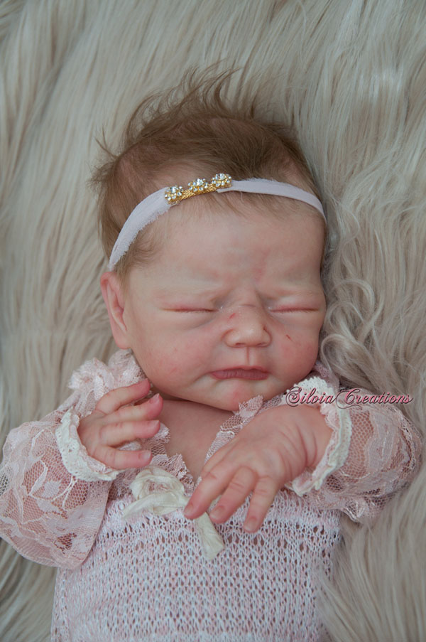 lucia reborn kit